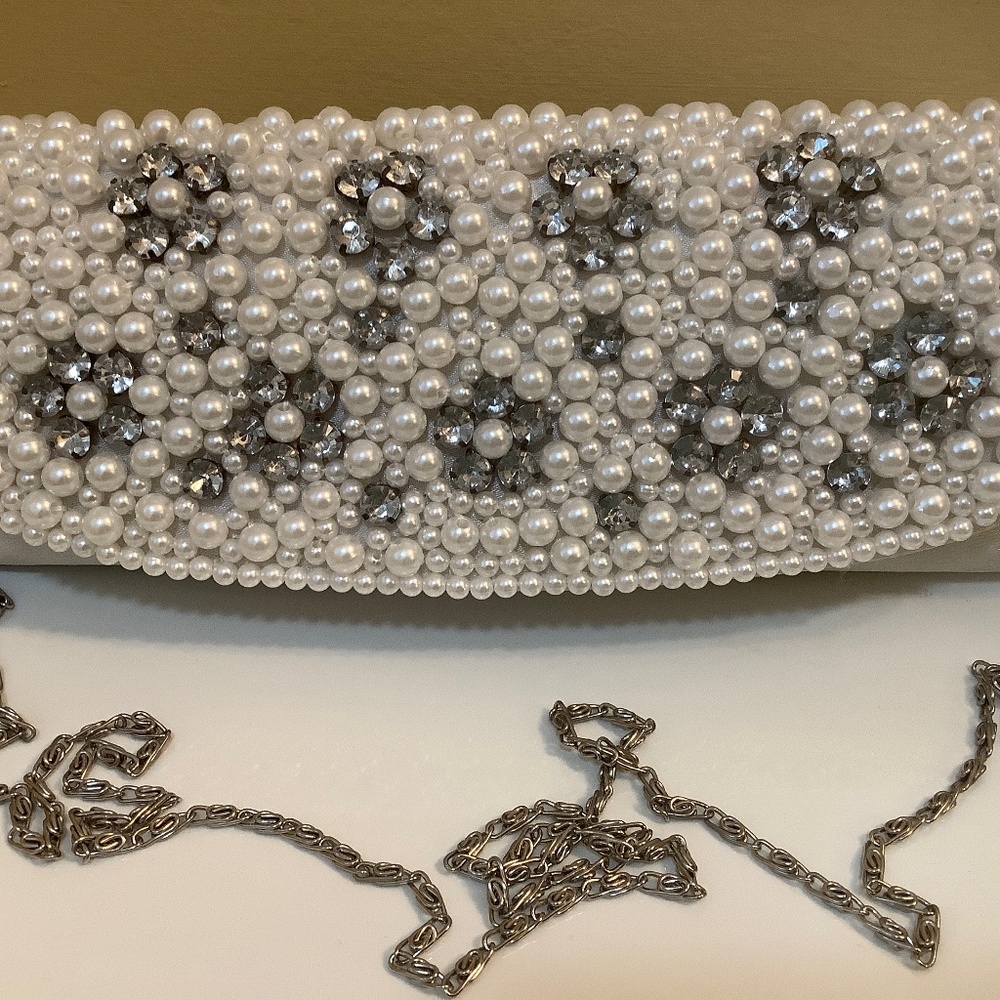 Pearl and crystal satin purse with silver chain strap